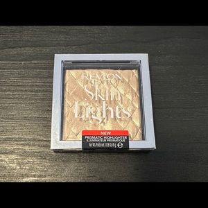 Revlon SkinLights Prismatic Highlighter